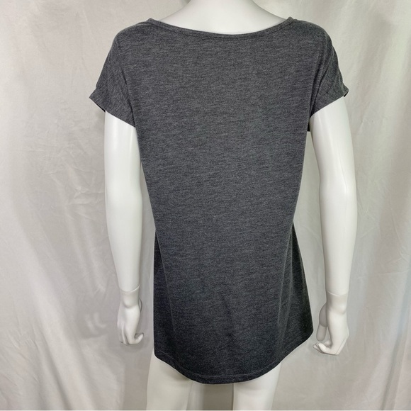 a.n.a Dark Heather Gray Women’s Scoop Neck Tee - Picture 3 of 7